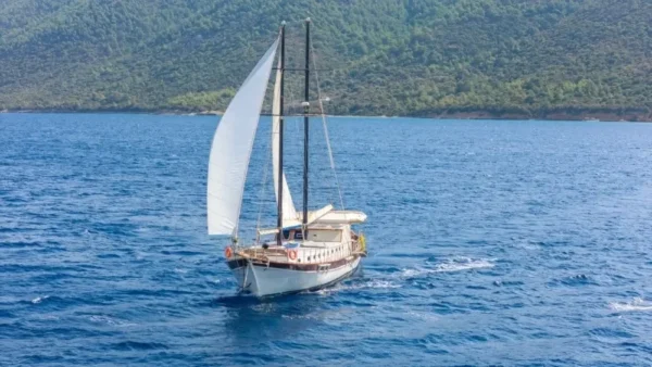 24 metre 5 Kabin Bodrum Mavi Yolculuk Teknesi
