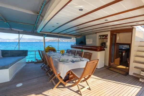 24 metre 6 Kabin Bodrum Tekne Kiralama