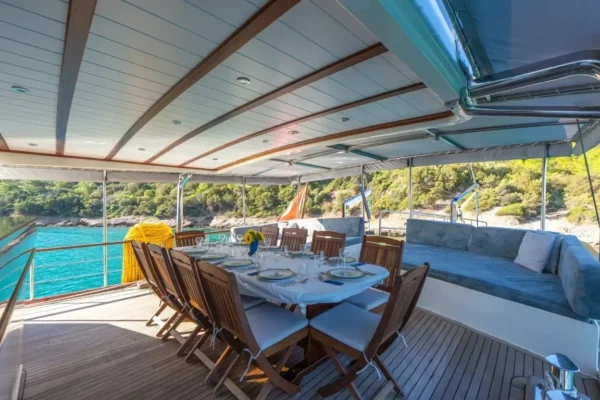 24 metre 6 Kabin Bodrum Tekne Kiralama