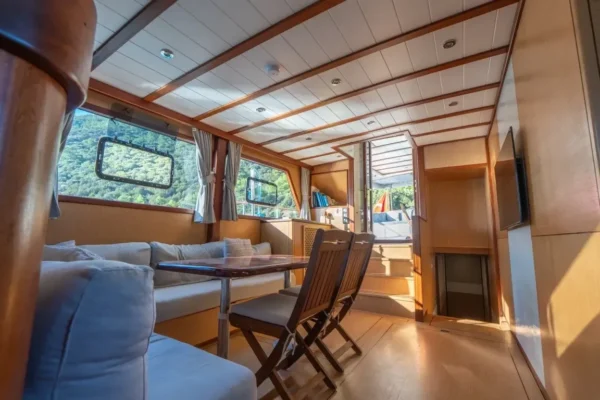 24 metre 6 Kabin Bodrum Tekne Kiralama