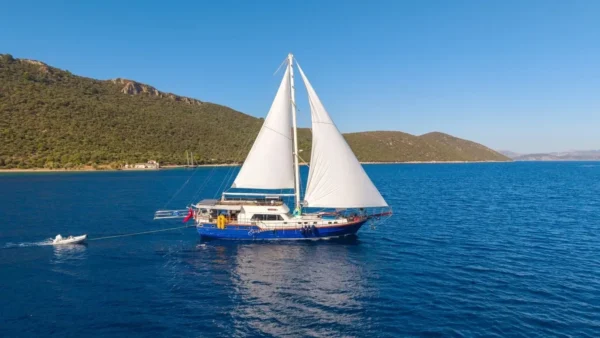 24 metre 6 Kabin Bodrum Tekne Kiralama