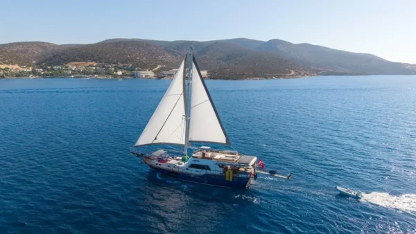 24 metre 6 Kabin Bodrum Tekne Kiralama