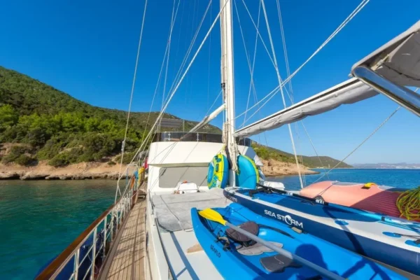 24 metre 6 Kabin Bodrum Tekne Kiralama