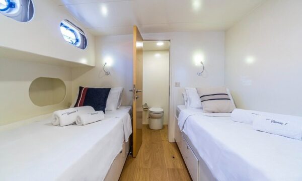 28 metre 6 kabin Bodrum DeLüks Tekne Kiralama-26 28 metre 6 kabin Bodrum DeLüks Tekne Kiralama