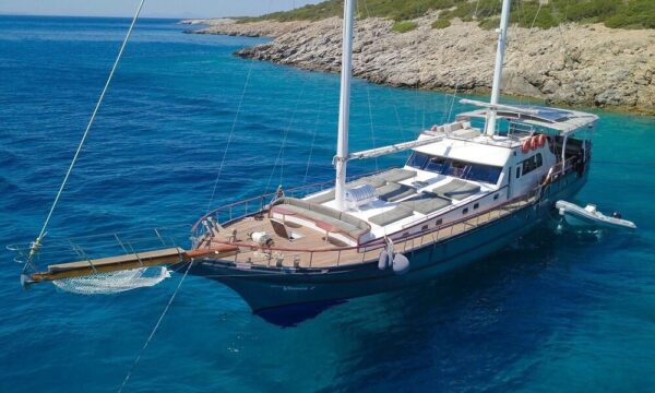 28 metre 6 kabin Bodrum DeLüks Tekne Kiralama-5 28 metre 6 kabin Bodrum DeLüks Tekne Kiralama