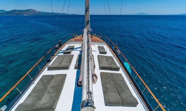 28 metre 6 kabin Bodrum DeLüks Tekne Kiralama-8 28 metre 6 kabin Bodrum DeLüks Tekne Kiralama