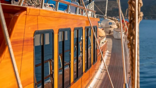 28 metre 6 kabin Bodrum Delux Tekne Kiralama - 14 28 metre 6 kabin Bodrum Delux Tekne Kiralama