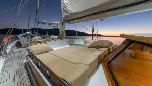 28 metre 6 kabin Bodrum Delux Tekne Kiralama - 7 28 metre 6 kabin Bodrum Delux Tekne Kiralama