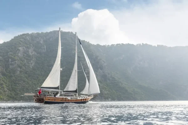 29-meter, 6-cabin Deluxe Gulet Charter in Marmaris
