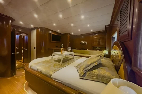 29-meter, 6-cabin Deluxe Gulet Charter in Marmaris