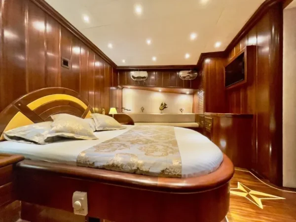29-meter, 6-cabin Deluxe Gulet Charter in Marmaris