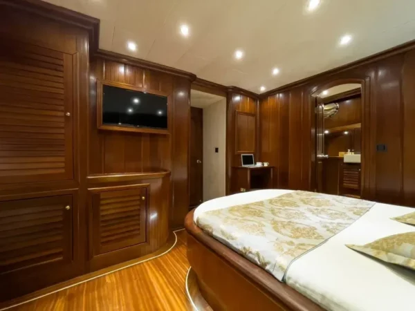 29-meter, 6-cabin Deluxe Gulet Charter in Marmaris