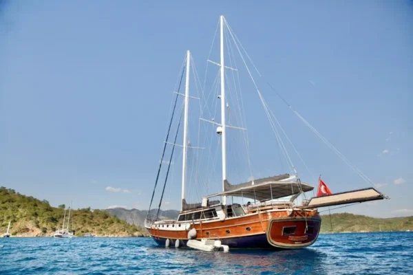 29-meter, 6-cabin Deluxe Gulet Charter in Marmaris