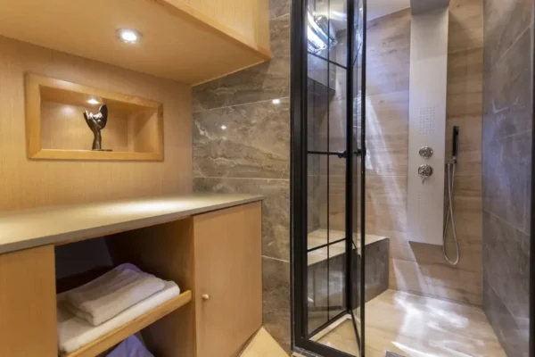 29-meter, 6-cabin Deluxe Gulet Charter in Marmaris