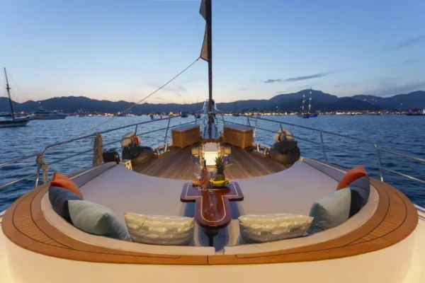 29-meter, 6-cabin Deluxe Gulet Charter in Marmaris