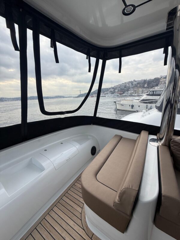 İstanbul 20 Kişilik Kiralık Lüks Yat