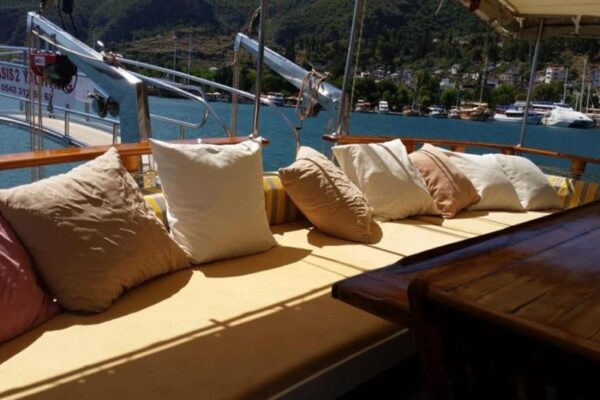 24 metre 8 double kabin Kemer Kiralık Gulet-6 24 metre 16 kişi Kemer Kiralık Gulet