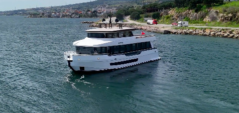 2026 model 120 kişilik kiralık Gezi Teknesi-5 2026 model 120 kişilik Boğazda kiralık Gezi Teknesi